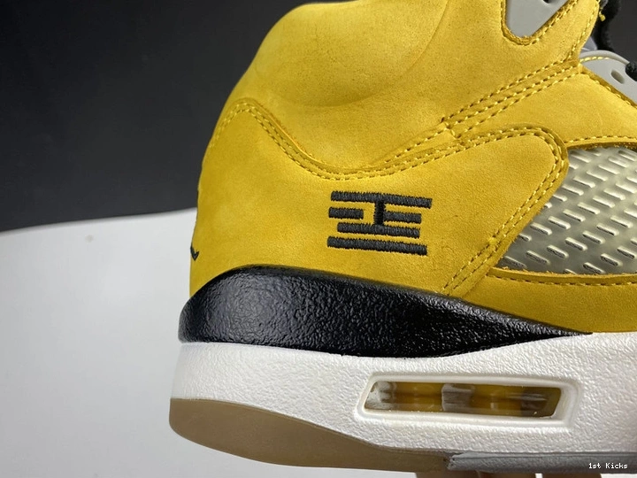 Jordan Tokyo Air   454783-701 0521